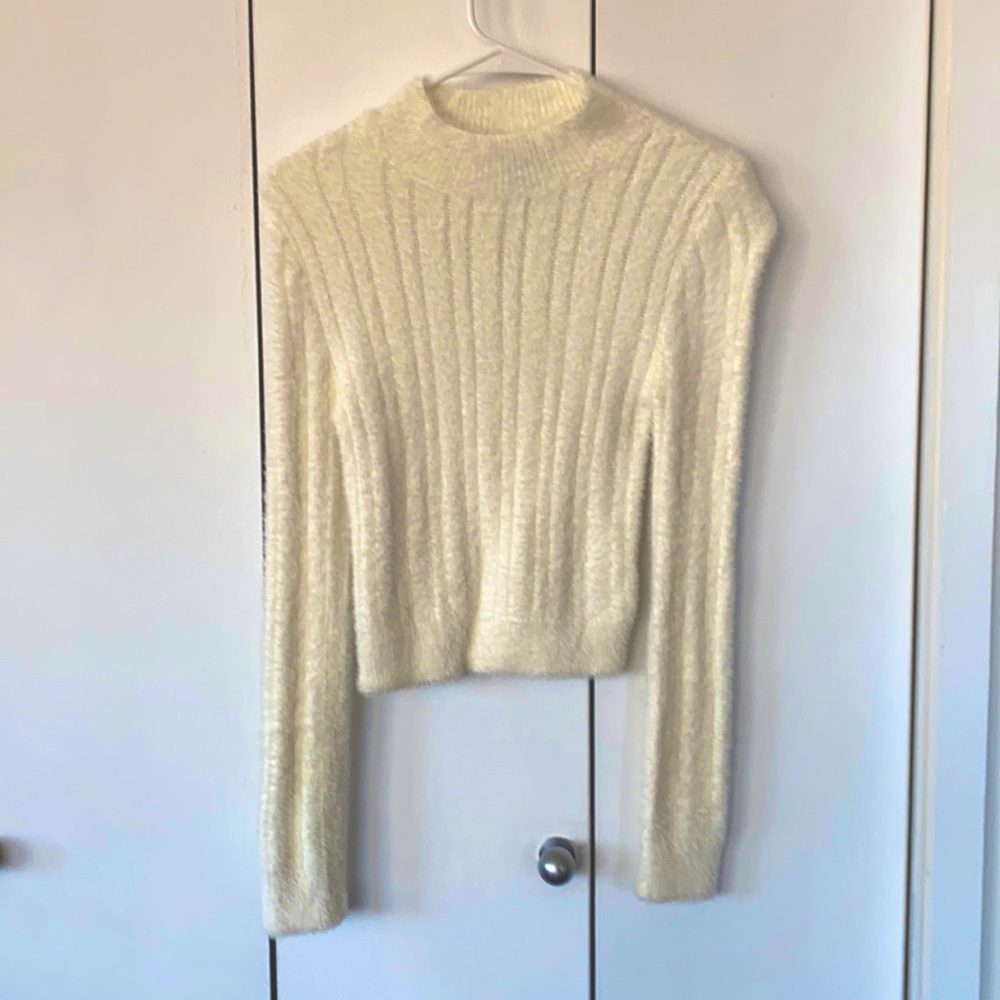 REDUCED! Forever 21 off-white sweater